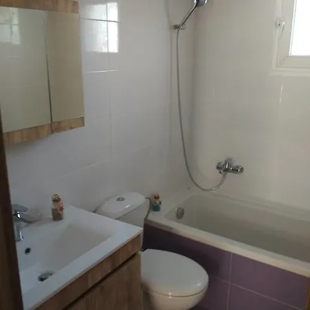 Roulas House Dom wakacyjny Khartáta